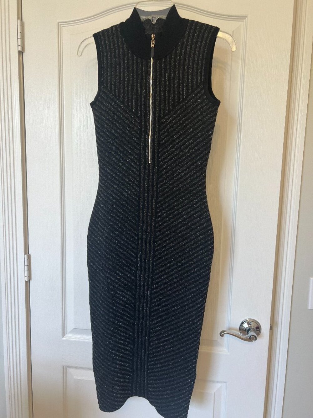 XOXO Black/Gold Sleeveless Mock Neck Bodycon Midi Dress Zipper Front Stretch MED - Picture 2 of 15